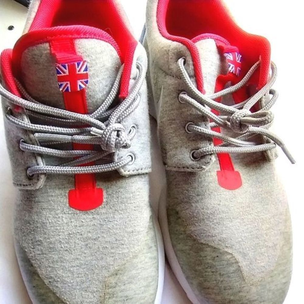 Nike Roshe  Great Britain world cup Sneakers size 6 youth‎ womens size… - Picture 5 of 7